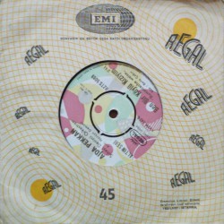 Ajda Pekkan: Tatlı Dünya & Ben Bir Köylü Kızıyım / Plak