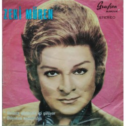 Zeki Müren: Gülünce Gözlerinin İçi Gülüyor & Ölüyorum Kederimden / Kapak
